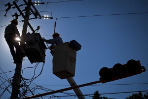 Tarifas eléctricas se reducirán levemente desde hoy